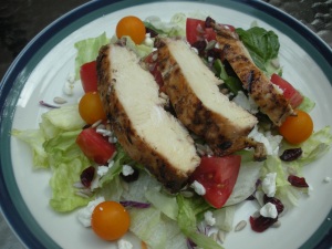 Grilled Raspberry Balsamic Chicken Salad (6)